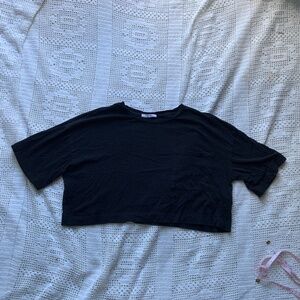 Zara Cropped T-shirt Size M